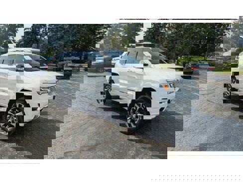 Used 2018 Jeep Grand Cherokee Overland image 51