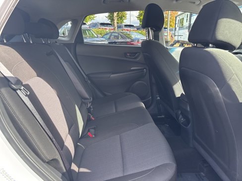 Used 2023 Hyundai Kona SEL image 9