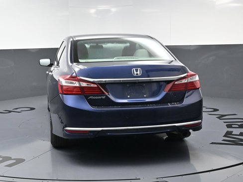 Used 2016 Honda Accord LX image 8