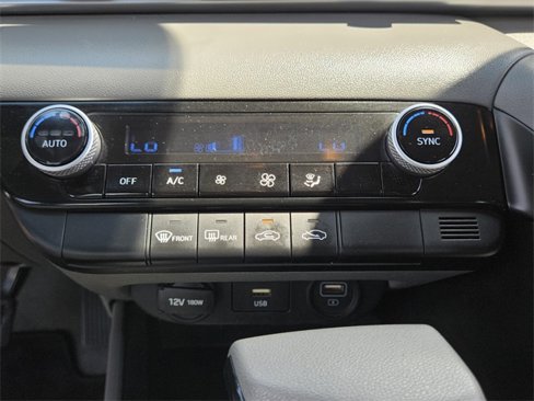 Used 2021 Hyundai Elantra SEL image 19