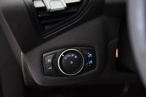 Used 2017 Ford Escape SE w/ Equipment Group 201A image 16