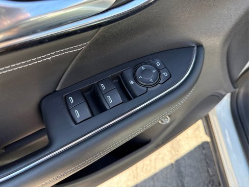 Used 2021 Buick Envision Preferred image 34