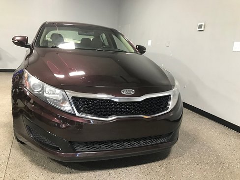 Used 2011 Kia Optima LX w/ Convenience Pkg image 8