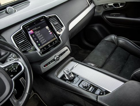 Used 2017 Volvo XC90 T8 R-Design w/ Vision Package image 31
