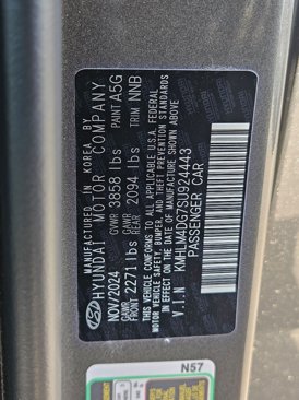 Certified 2025 Hyundai Elantra Sport image 23