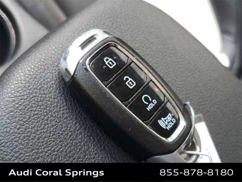 Used 2022 Hyundai Kona Limited image 28