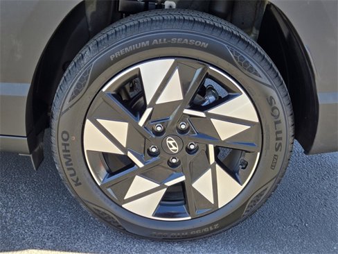 Used 2024 Hyundai Kona SEL image 9