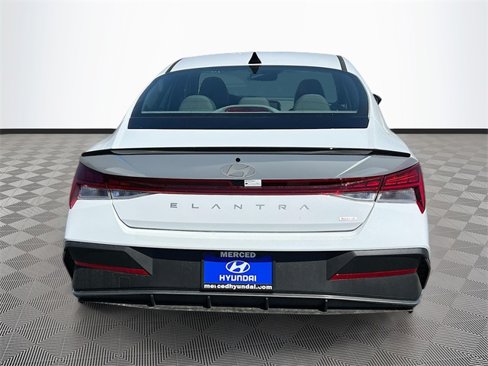 New 2025 Hyundai Elantra SEL image 6