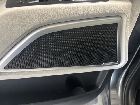 Used 2021 Kia Telluride EX w/ EX Premium Package image 5