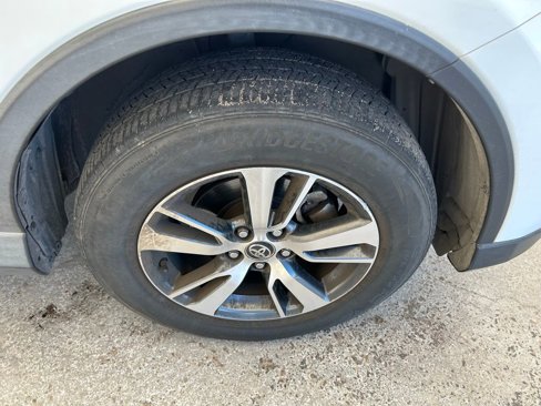 Used 2018 Toyota RAV4 XLE image 12