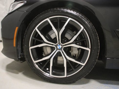 Used 2022 BMW 540i xDrive w/ M Sport Package image 21