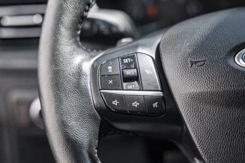 Used 2020 Ford Escape SEL image 33