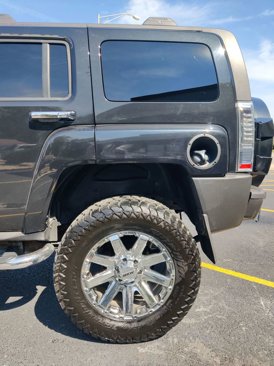 Used 2008 HUMMER H3 image 10