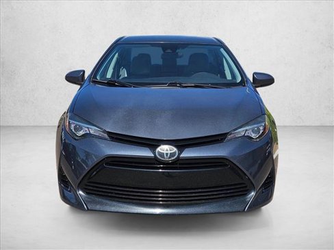 Used 2017 Toyota Corolla LE image 2
