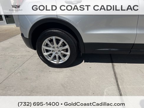 Used 2020 Cadillac XT4 Luxury w/ Cold Weather Package image 6