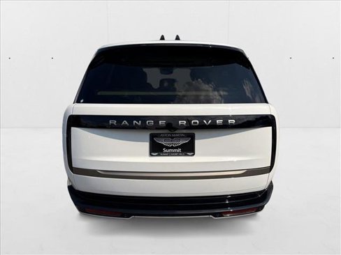 Used 2024 Land Rover Range Rover SE image 5