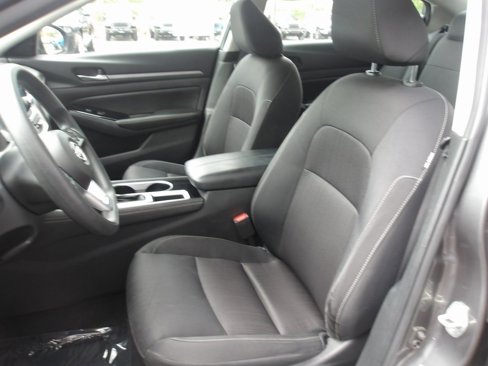 Used 2023 Nissan Altima 2.5 SV image 10