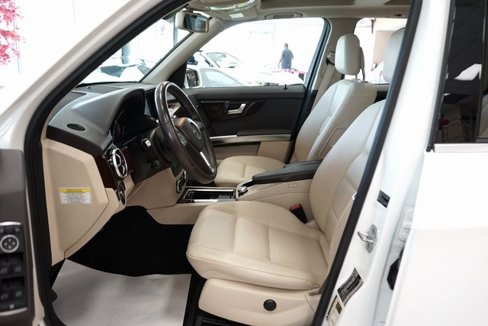 Used 2013 Mercedes-Benz GLK 350 4MATIC image 25