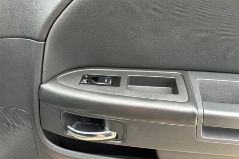 Used 2009 Dodge Challenger SE image 16