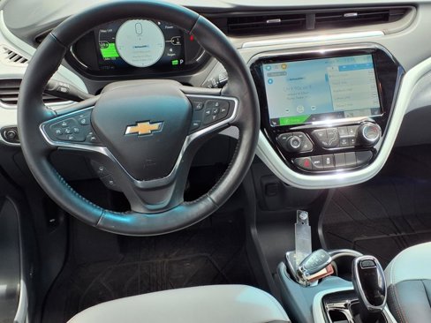 Used 2020 Chevrolet Bolt Premier w/ Infotainment Package image 9