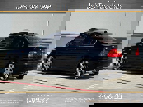 Used 2004 BMW 330i Sedan image 6