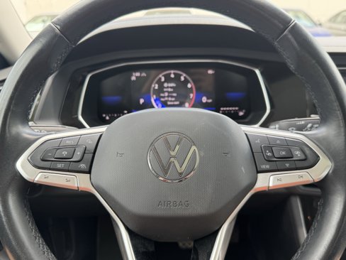 Used 2024 Volkswagen Jetta SE image 10