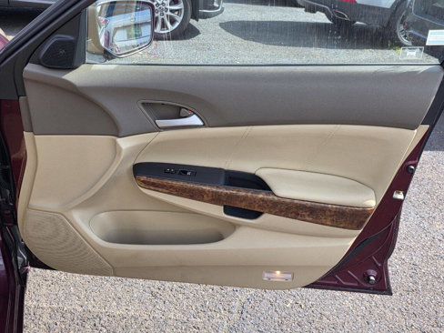 Used 2010 Honda Accord EX-L image 11