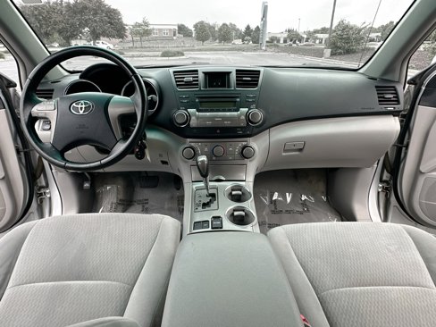 Used 2010 Toyota Highlander 2WD image 3