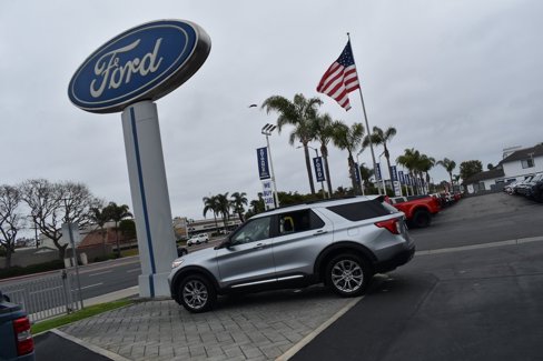 Used 2022 Ford Explorer XLT w/ Equipment Group 202A image 21