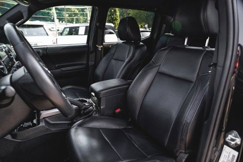 Used 2019 Toyota Tacoma Limited image 15
