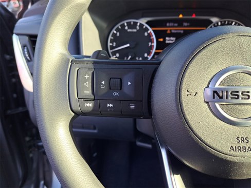 Certified 2021 Nissan Rogue S image 18