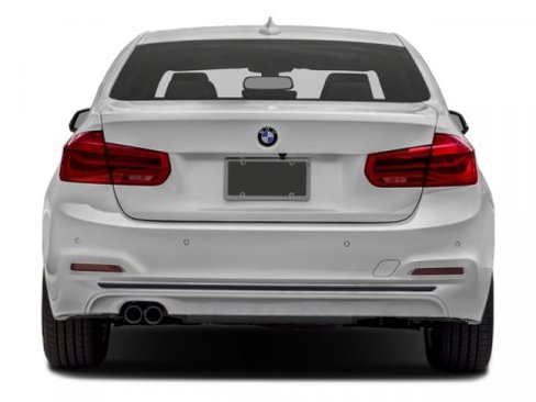 Used 2018 BMW 330i xDrive Sedan w/ Convenience Package image 8