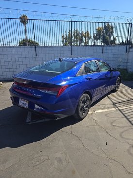 Used 2022 Hyundai Elantra Blue image 3