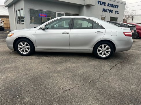 Used 2007 Toyota Camry XLE image 1