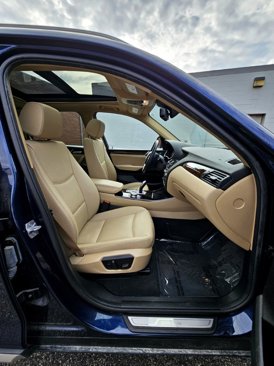 Used 2017 BMW X3 xDrive28i w/ Premium Package image 10
