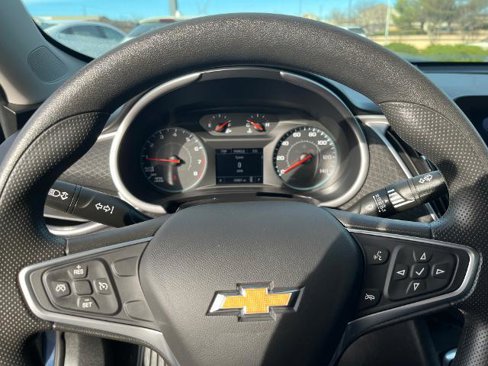 Used 2022 Chevrolet Malibu LT image 8