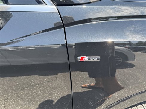 Certified 2022 Audi Q3 2.0T Premium image 5