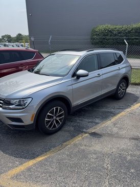 Used 2020 Volkswagen Tiguan SE image 2