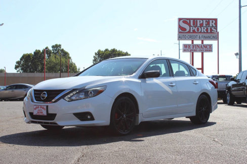 Used 2017 Nissan Altima 2.5 SR w/ Midnight Edition Package image 8