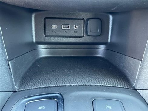 Certified 2024 Chevrolet Equinox LT image 32