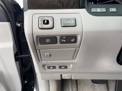 Used 2008 Lexus LS 460 image 33