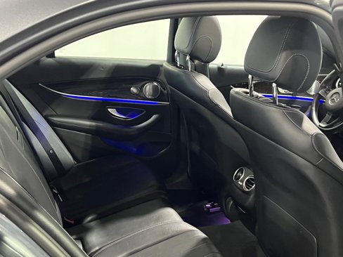 Used 2017 Mercedes-Benz E 300 4MATIC image 45