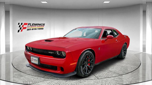 Used 2016 Dodge Challenger SRT Hellcat image 1