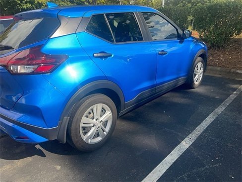 Used 2023 Nissan Kicks S image 4