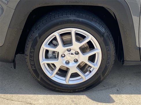 Used 2021 Jeep Renegade Latitude w/ Convenience Group image 21