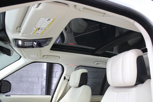 Used 2019 Land Rover Range Rover Supercharged image 19