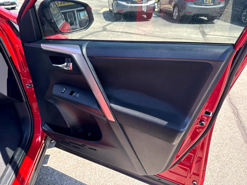 Used 2015 Toyota RAV4 XLE image 39
