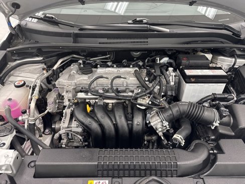 Used 2022 Toyota Corolla LE image 33