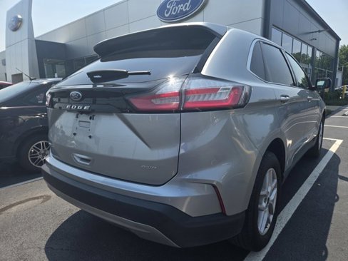 Used 2024 Ford Edge SEL image 4