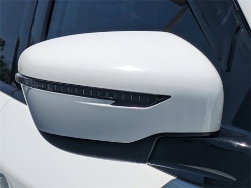 Used 2019 Nissan Pathfinder S image 12